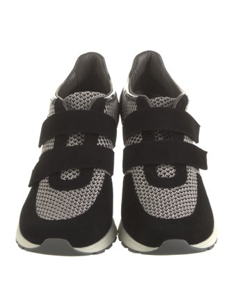 Sneex Suede Leather Trim Embellishment Pumps