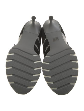 Sneex Suede Leather Trim Embellishment Pumps