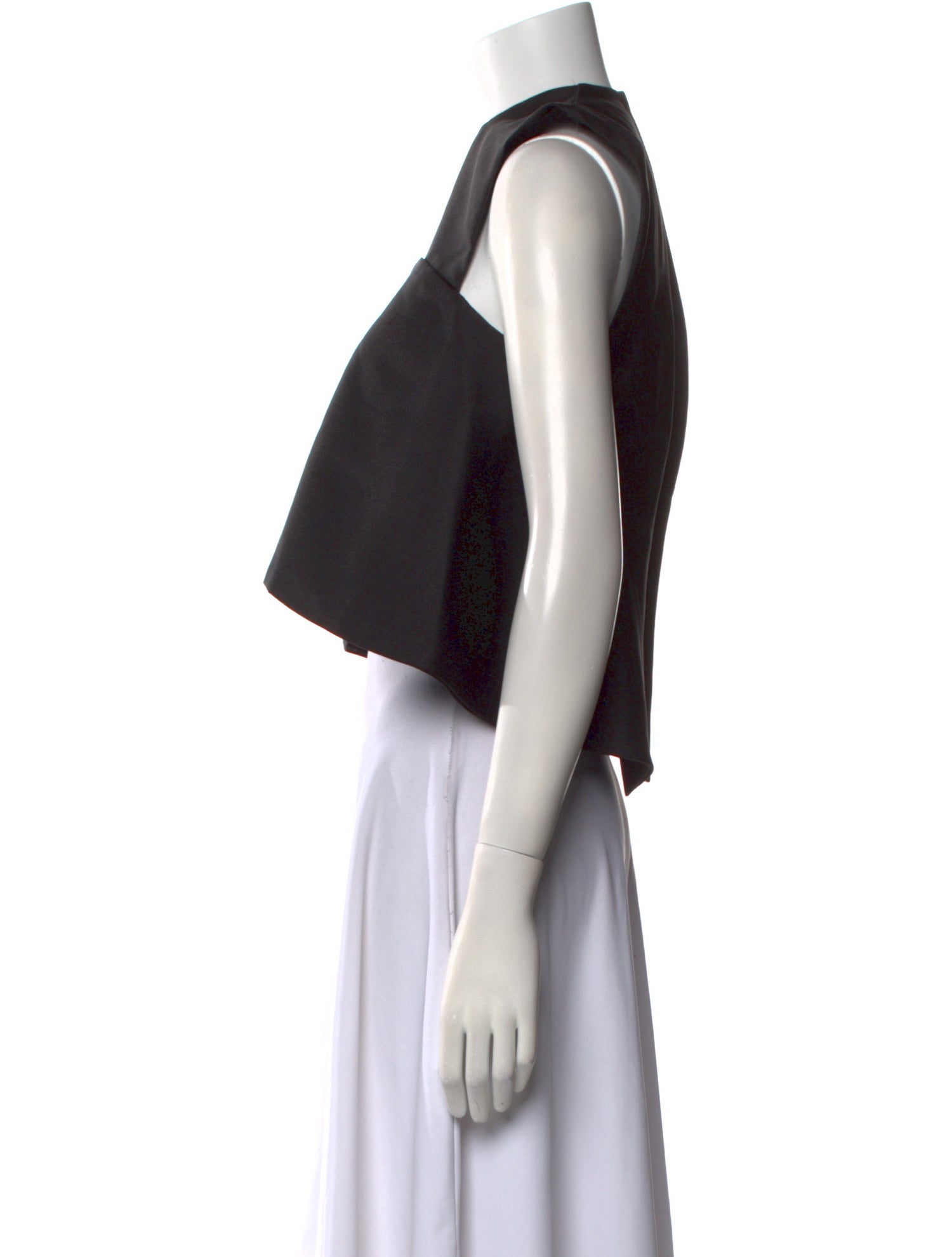 Solace London Crew Neck Sleeveless Crop Top