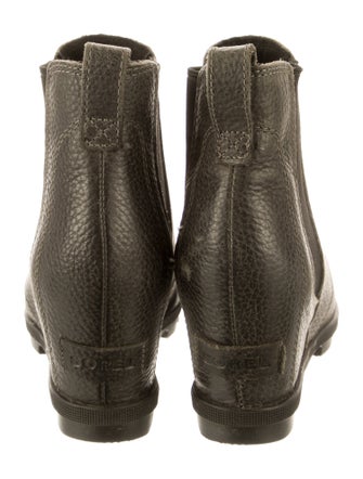 Sorel Leather Chelsea Boots