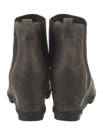 Sorel Leather Chelsea Boots