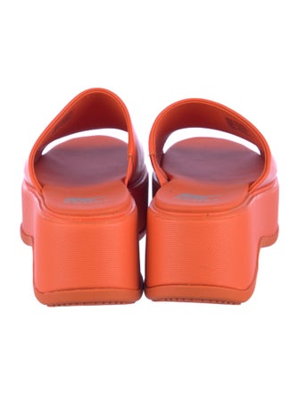 Sorel Leather Slides