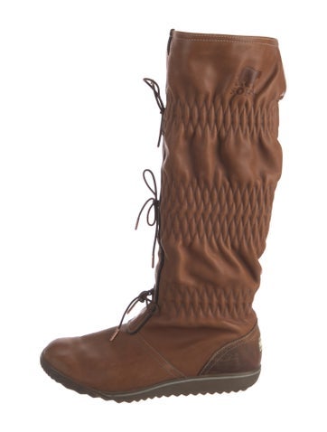 Click to view more detailed imagery on our partner's website Pre-owned Sorel Leather Boots In Neutrals
