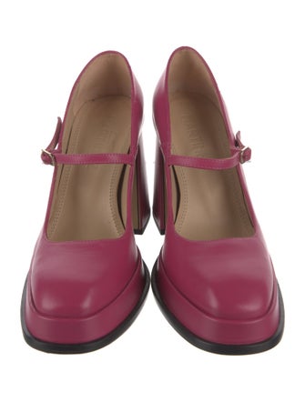 Souliers Martinez Leather Pumps