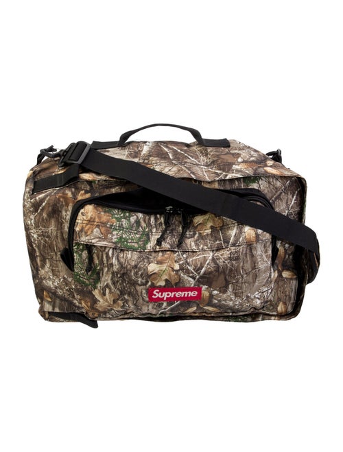 Supreme Duffle Bag 'Real Tree Camo'
