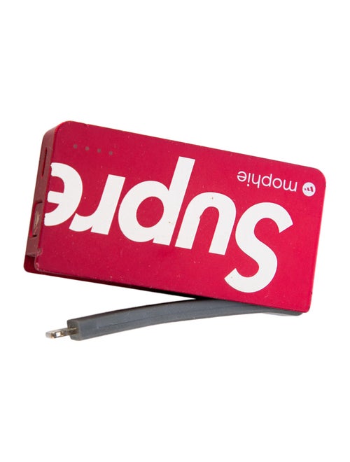 Supreme X Mophie Snap + Juice Pack Mini