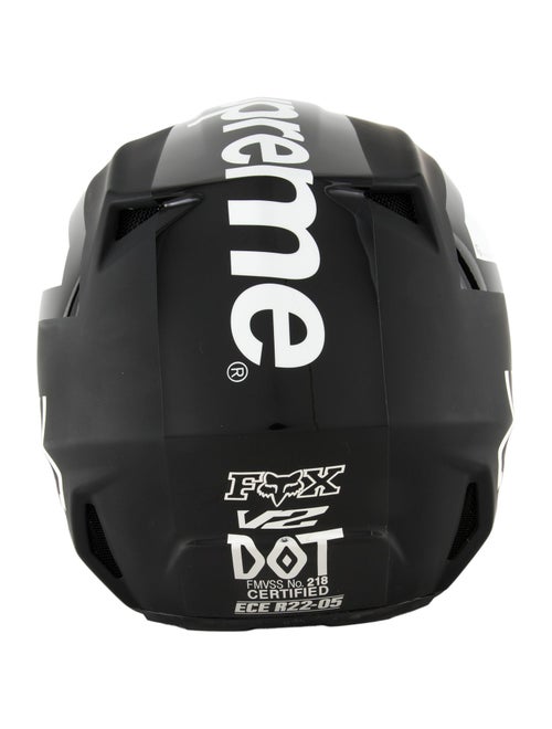 Supreme 2018 Fox Racing V2 Helmet
