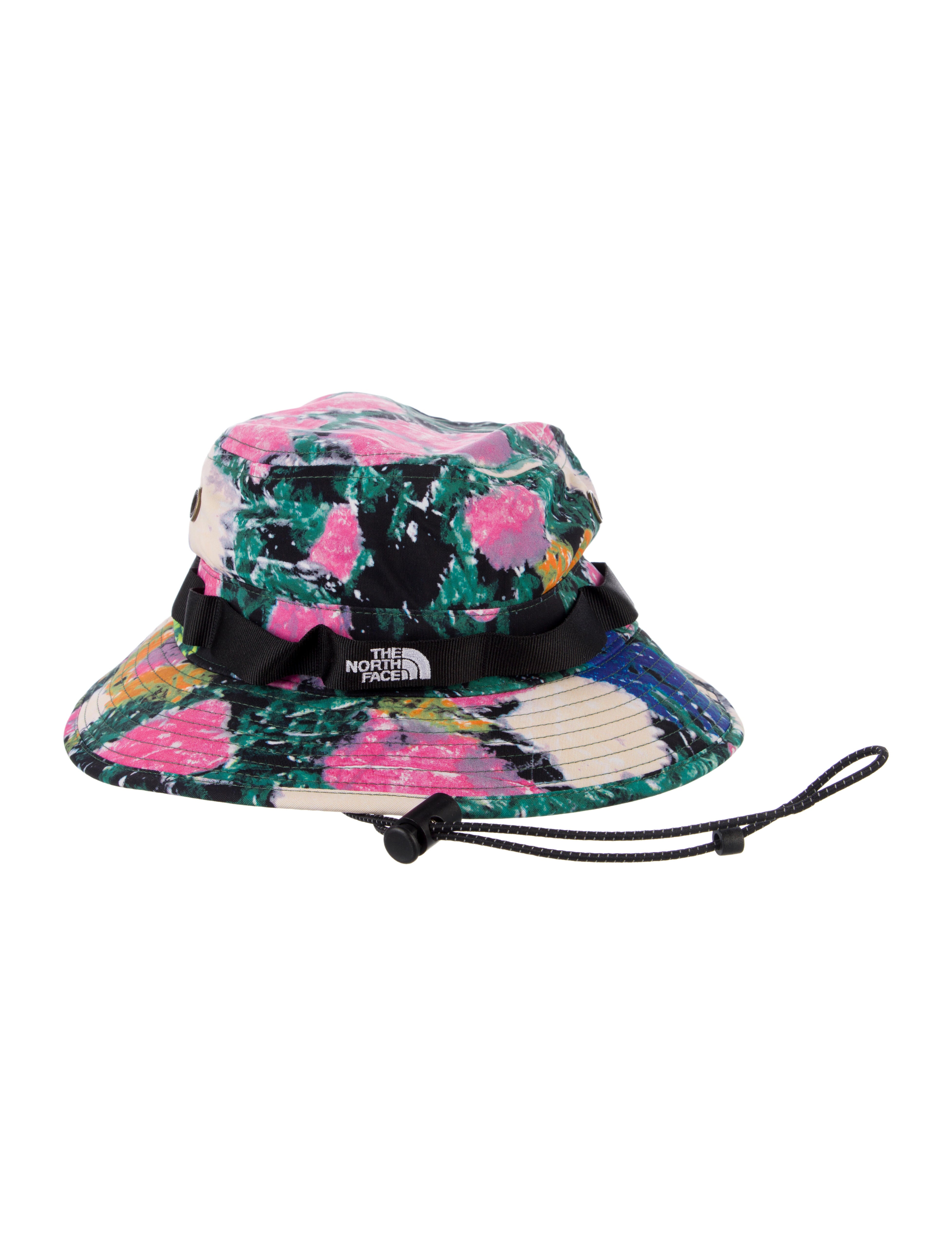 The North Face x Supreme Crusher Bucket Hat w/Tags