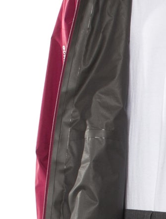 Supreme 2021 GORE-TEX Paclite Shell Windbreaker