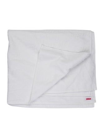 Supreme 2018 Tonal Repeat Beach Towel
