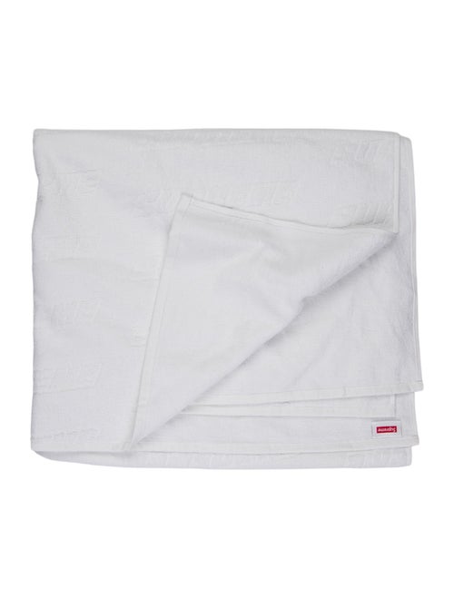 Supreme 2018 Tonal Repeat Beach Towel