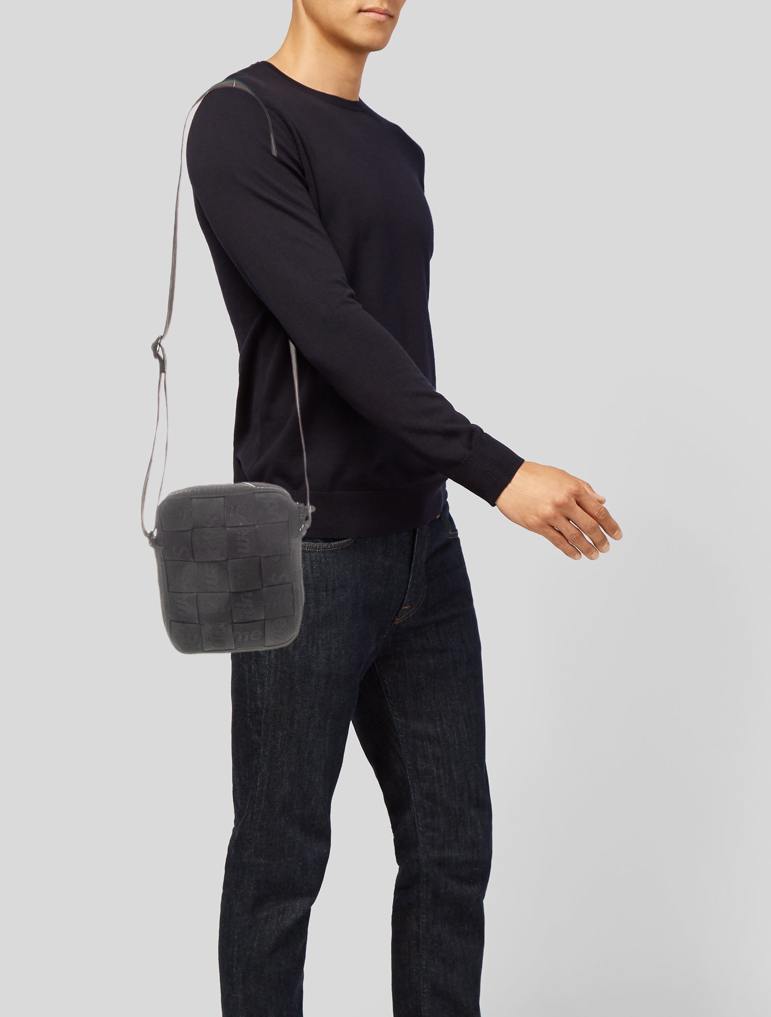 Supreme Nylon Messenger Bag 2024