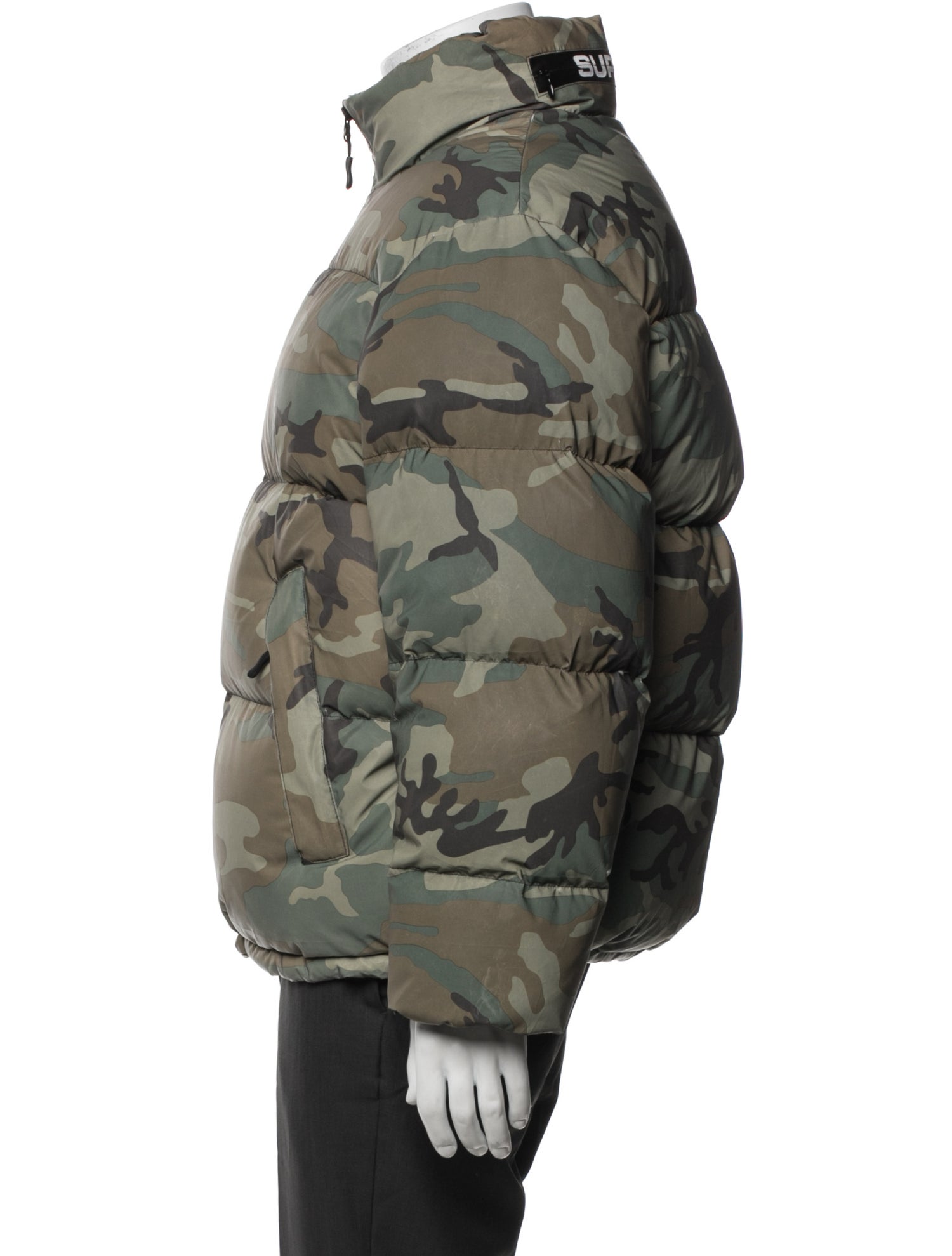 Supreme 2018 Reflective Camo Puffer Coat