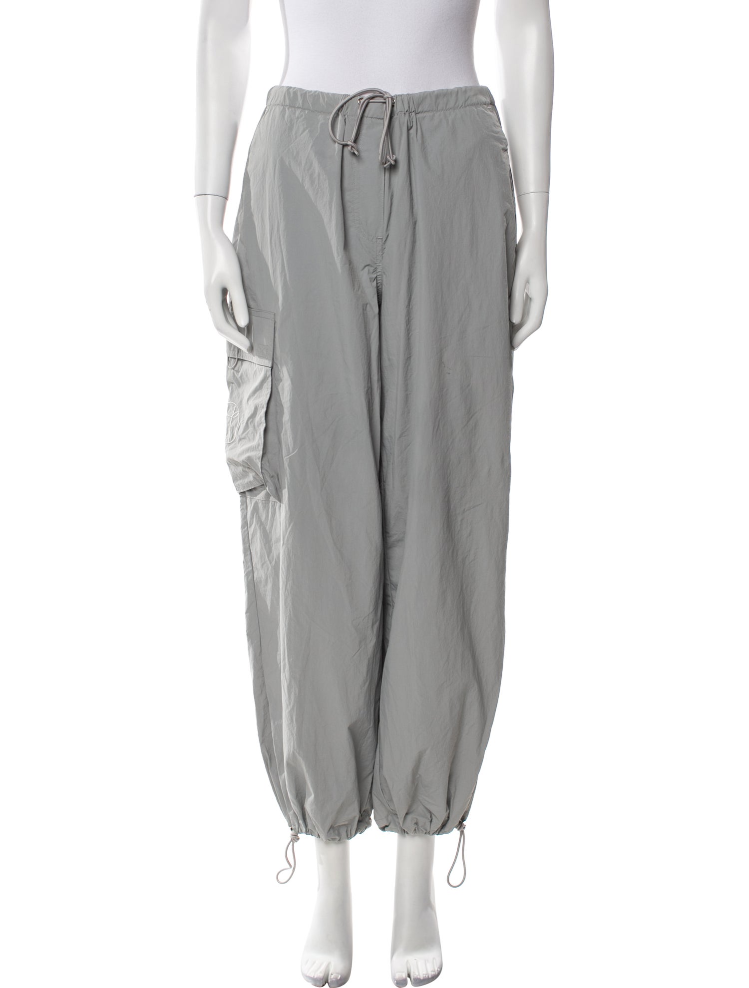 Saks Potts Nylon Embroidered Accent Lounge Set