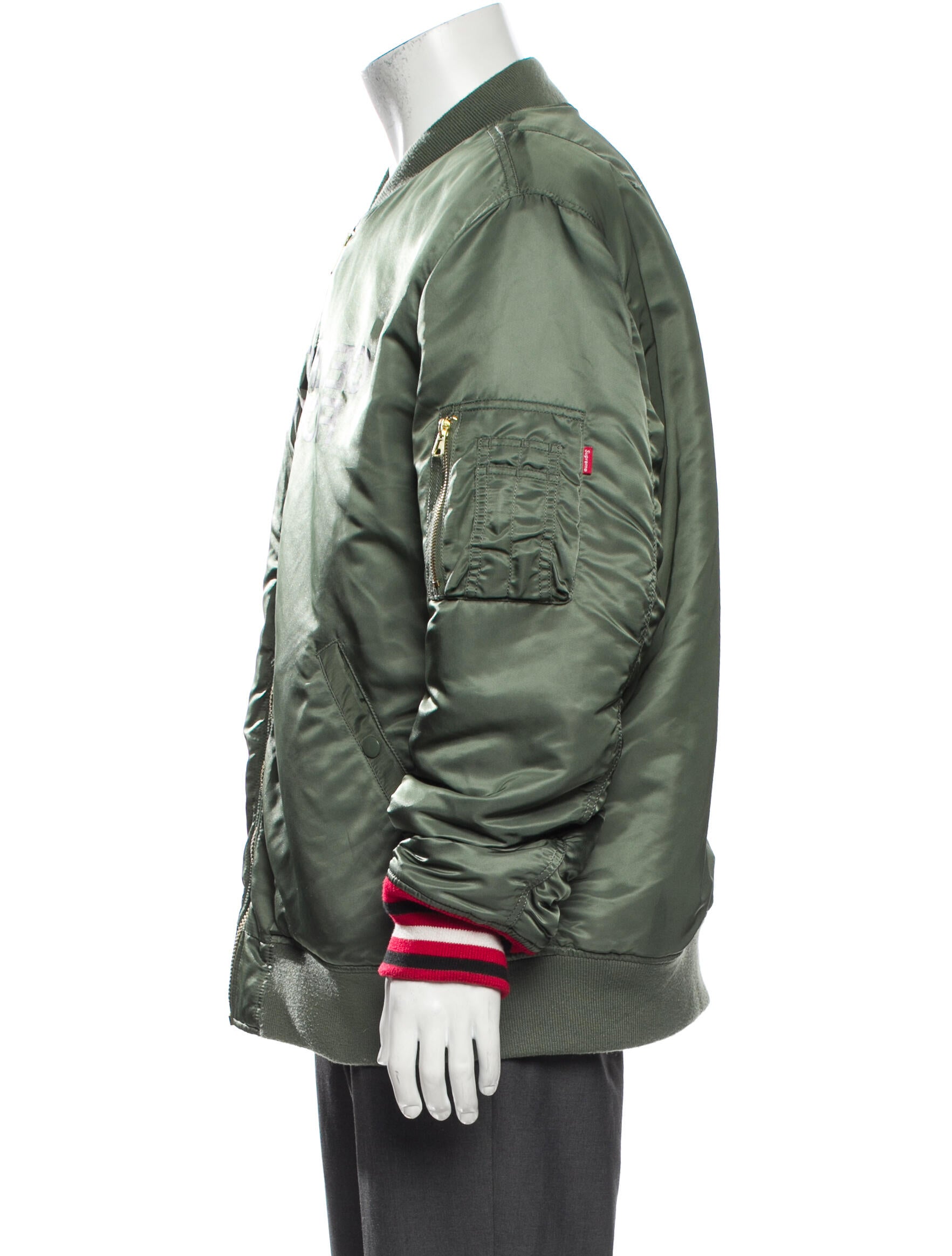 supreme undercover bomber