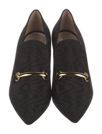 Suzanne Rae Canvas Pumps