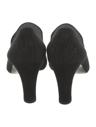 Suzanne Rae Canvas Pumps