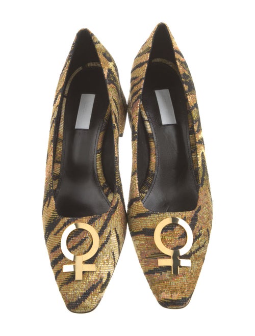 Suzanne Rae Printed Pumps