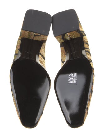 Suzanne Rae Printed Pumps