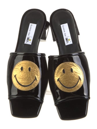 Suzanne Rae Patent Leather Graphic Print Slides