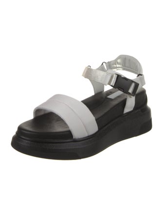 Suzanne Rae Canvas Colorblock Pattern Sandals