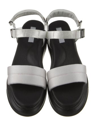Suzanne Rae Canvas Colorblock Pattern Sandals