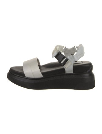 Suzanne Rae Canvas Colorblock Pattern Sandals