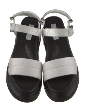Suzanne Rae Canvas Colorblock Pattern Sandals