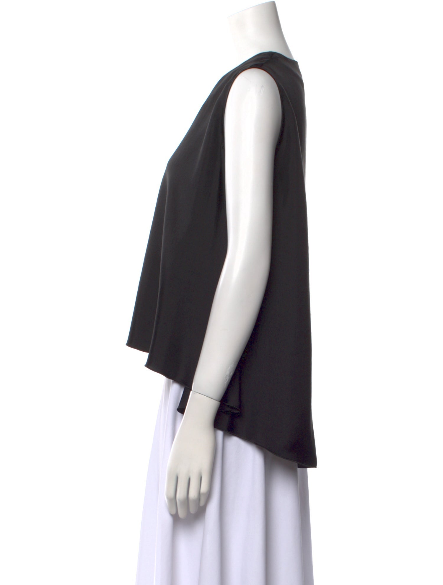 08Sircus V-Neck Sleeveless Crop Top