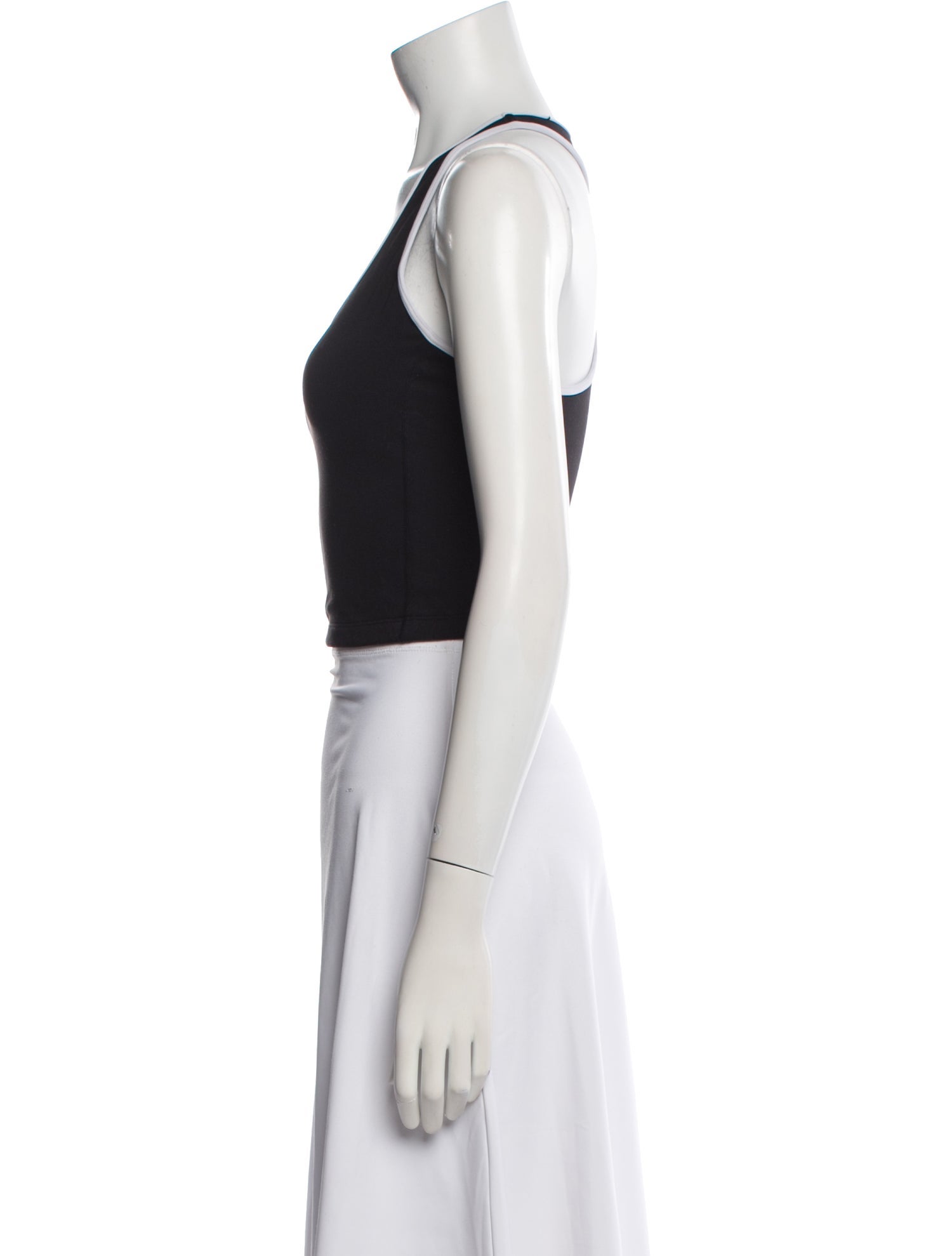 Sporty & Rich Scoop Neck Sleeveless Crop Top