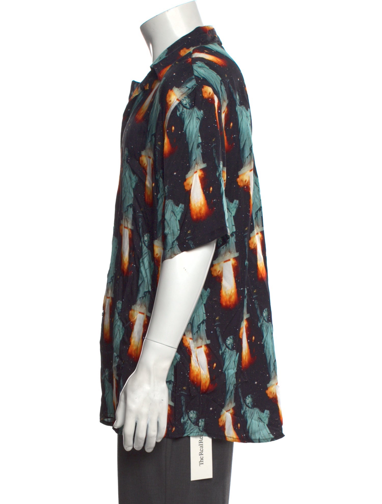 SSS World Corp. Printed Short Sleeve Shirt