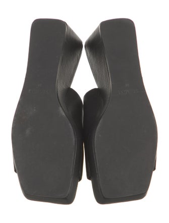 St. Agni Leather Slides