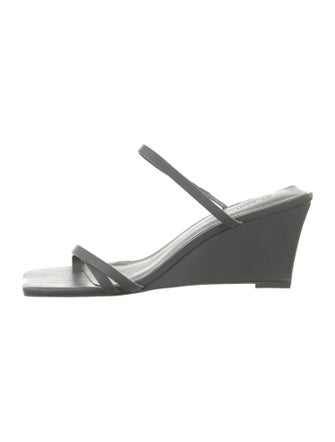 St. Agni Leather Slides