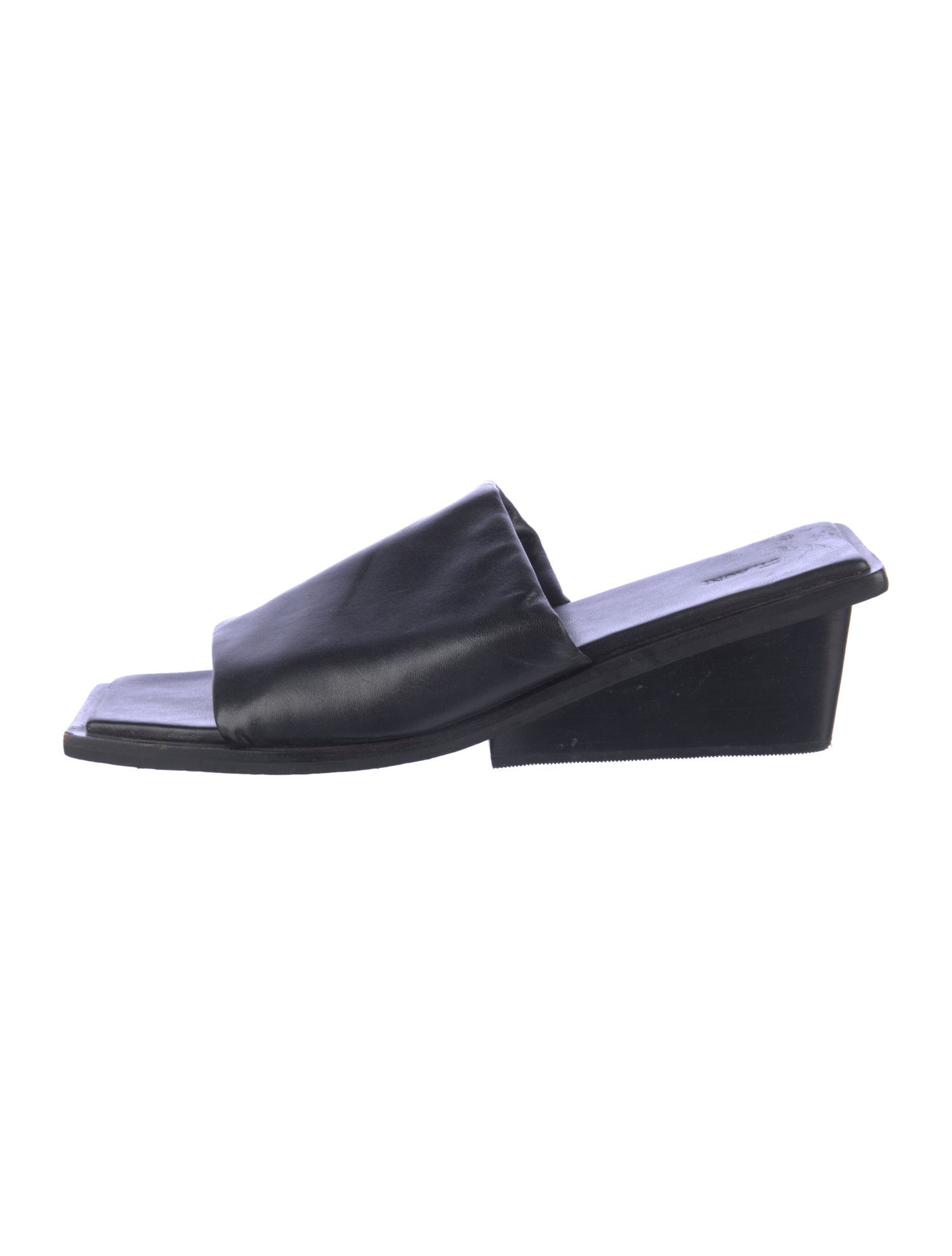 St. Agni Leather Slides