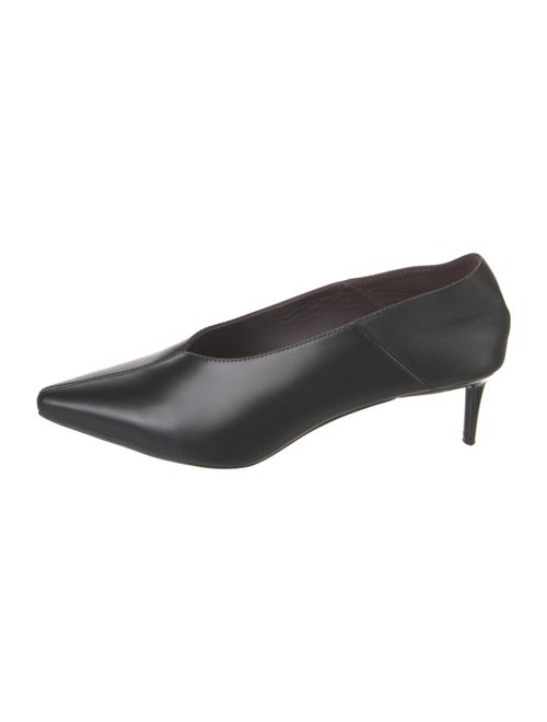 St. Agni Leather Pumps