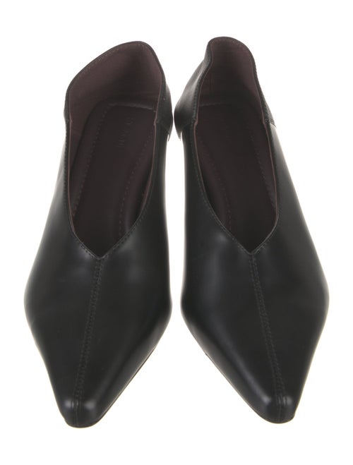 St. Agni Leather Pumps