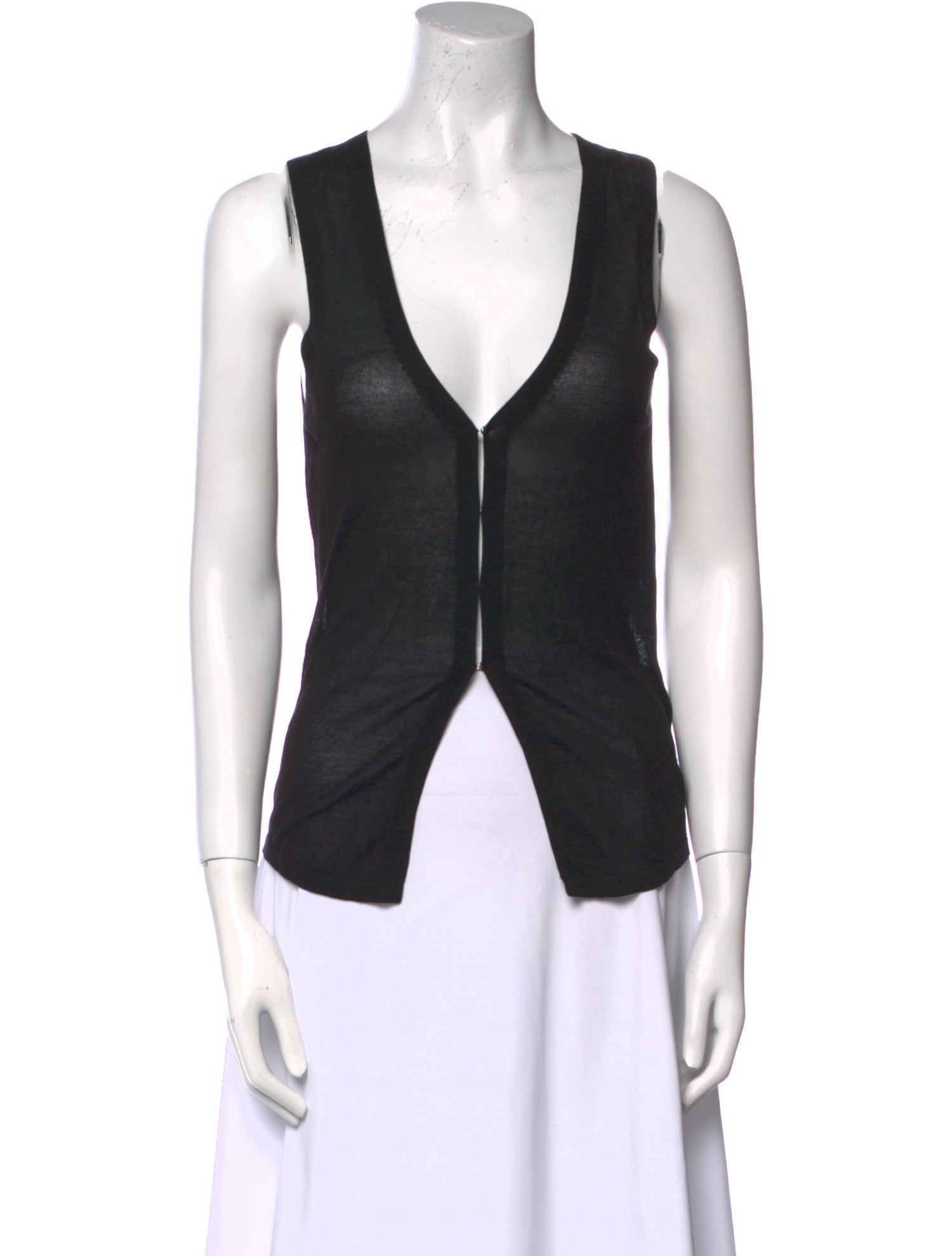 St. Agni V-Neck Sleeveless Top