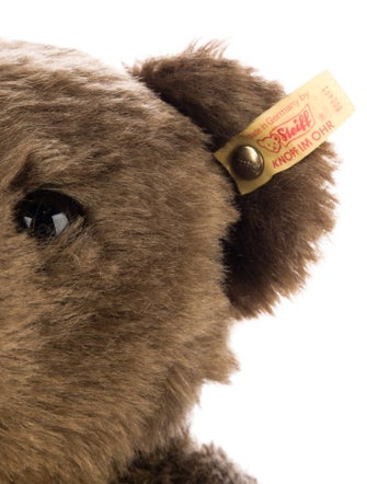 Steiff Classic 1909 Teddy Bear