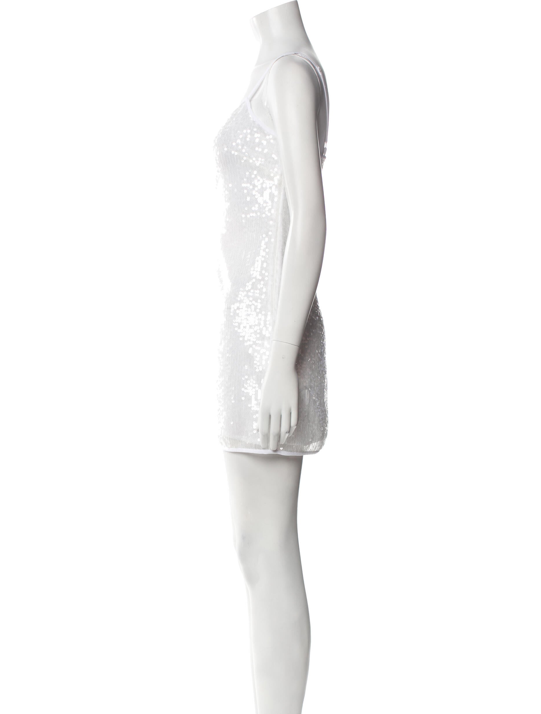 milly-3gorページ MILLY Rose Embroidery Square Neck Top in Red & White | REVOLVE