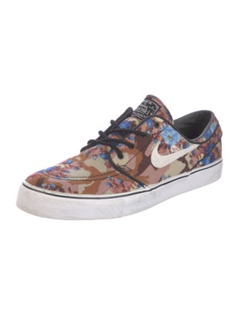 Stefan Janoski x Nike Canvas Printed Sneakers