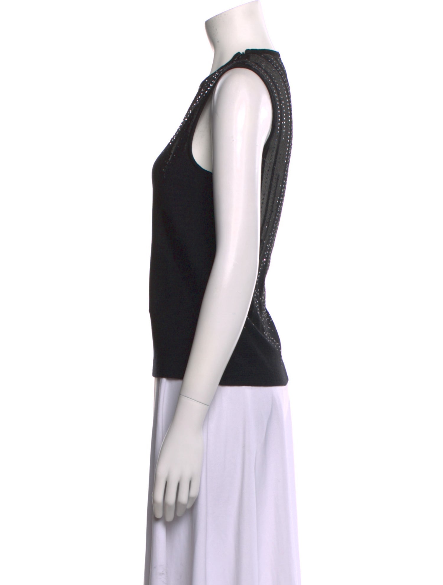 St. John Couture Crew Neck Sleeveless Top