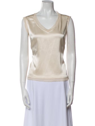 St. John Couture V-Neck Sleeveless Top