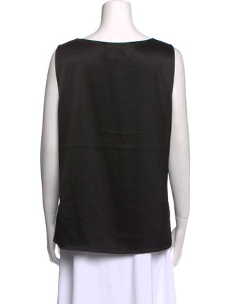 St. John Couture Scoop Neck Sleeveless Top