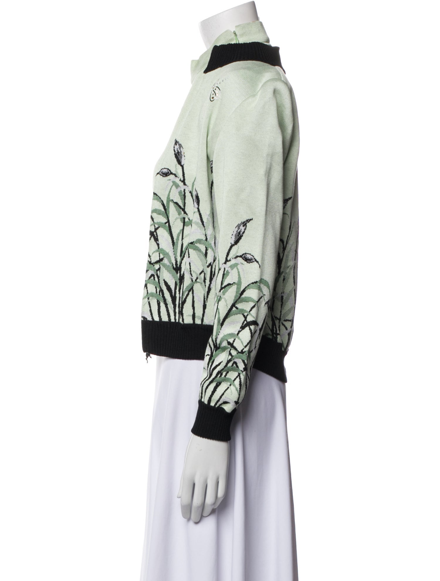 St. John Sport Printed Crystal Embellishments Set