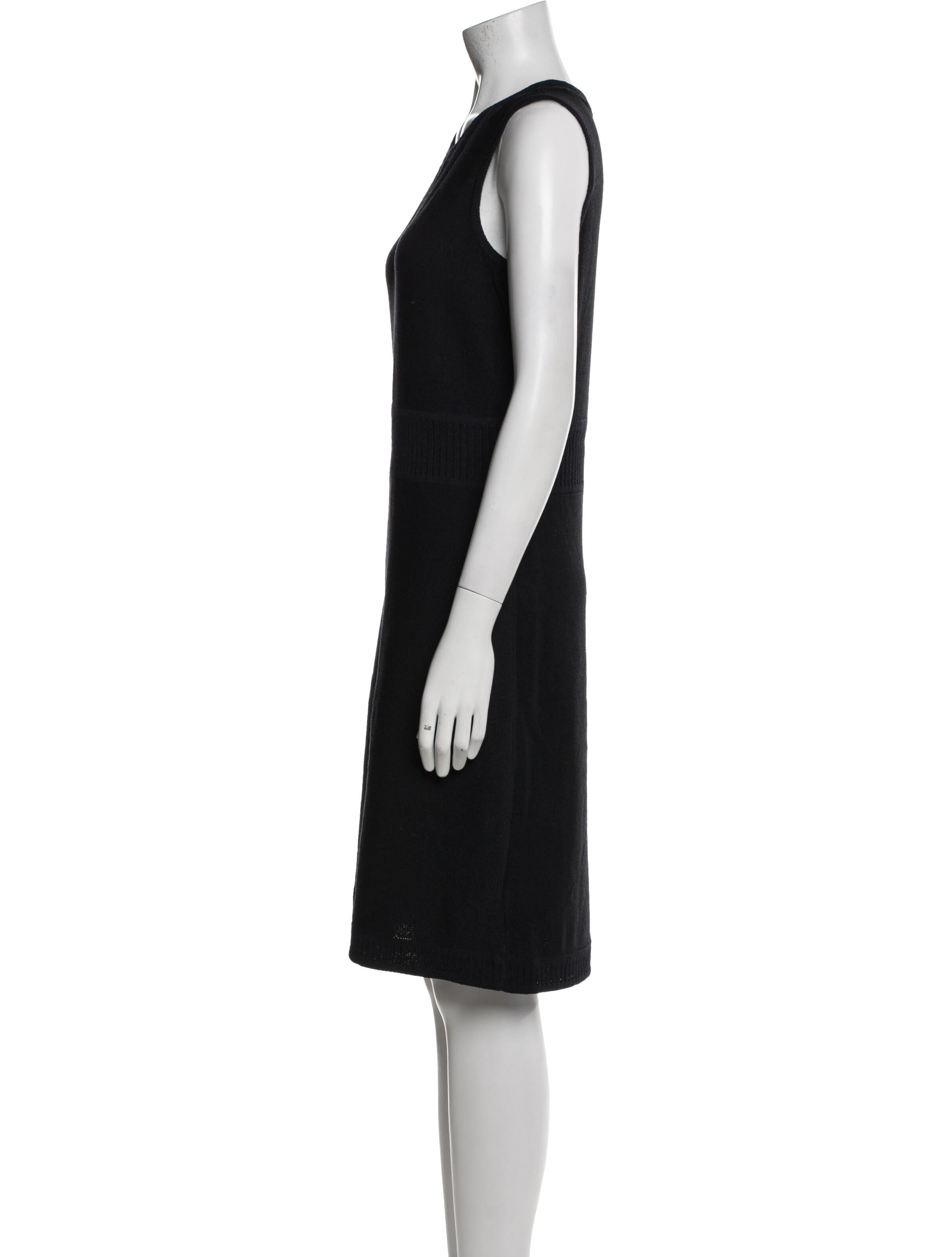 St. John Sport Wool Knee-Length Dress