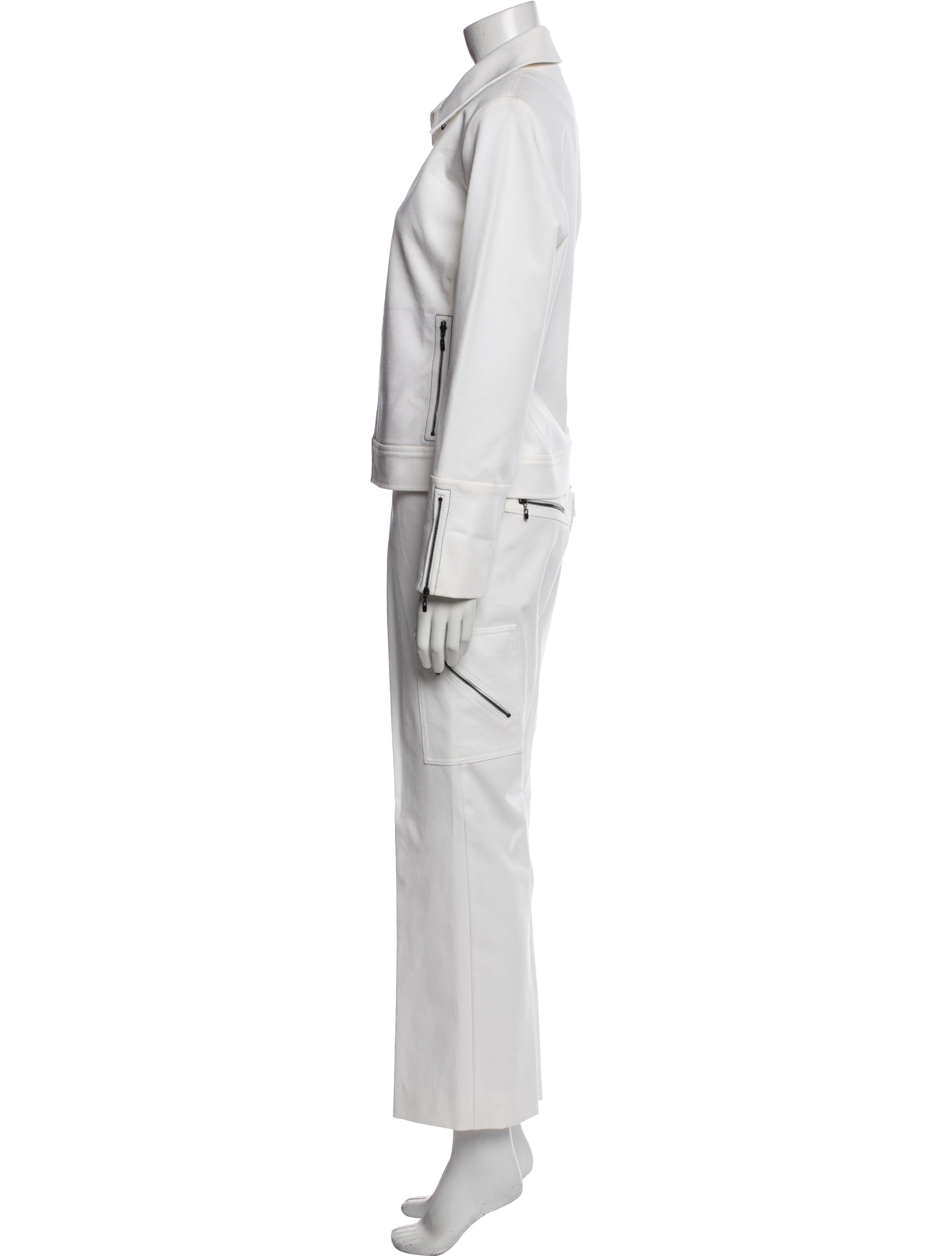 St. John Sport Pant Set