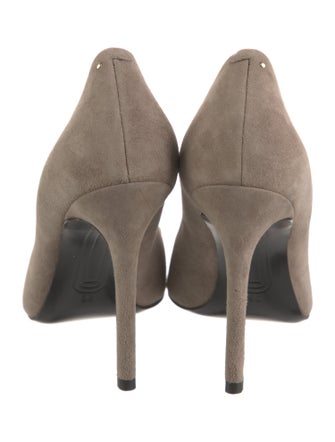 Stella Luna Suede Pumps