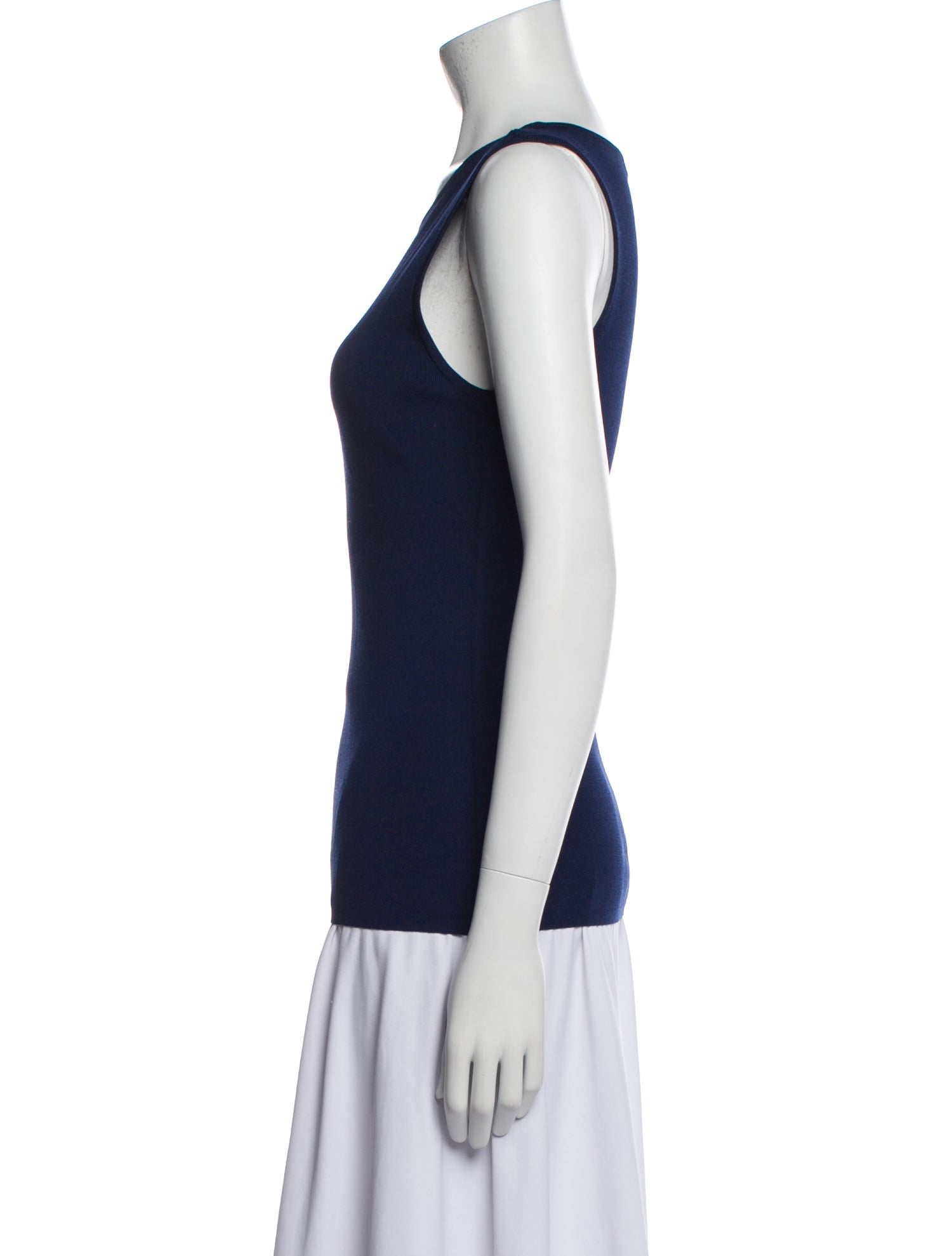 Stella Luna Scoop Neck Sleeveless Top