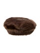 STAND STUDIO SOLENE FUR BERET