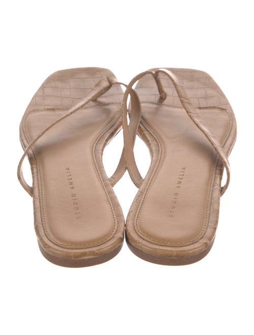 Studio Amelia Leather Slides